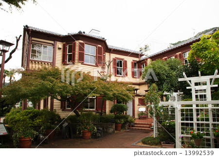 House of the line 13992539