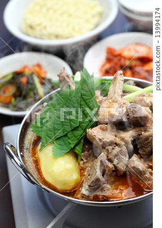 Gamjatang Gamjatang 13994174