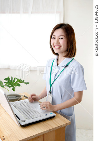 Medical receptionist 13994625