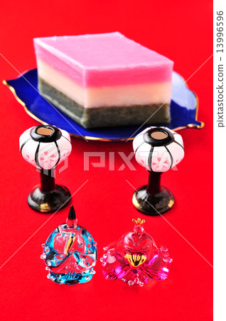 玻璃娃娃和年糕 玻璃娃娃和年糕 13996596