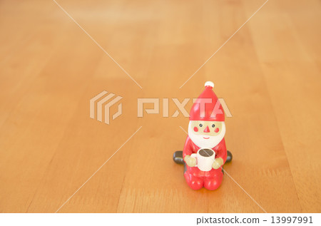 Nagomi Santa 6 (front) 13997991