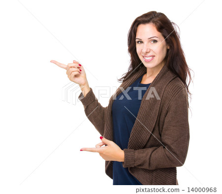 Brunette woman with two finger up 14000968