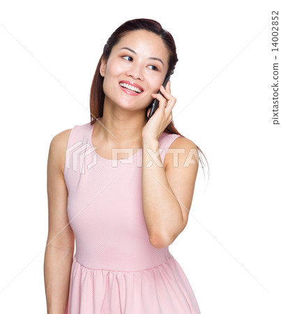 Woman talk to mobile phone Woman talk to mobile phone 14002852
