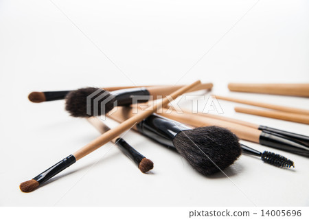 Set of cosmetic brushes on a white background 14005696