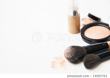 Powder, foundation and brushes on the white background Powder, foundation and brushes on the white background 14005701