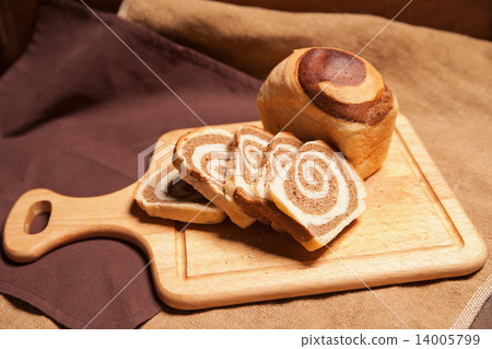 Traditional Homemade Marble Cake  14005799