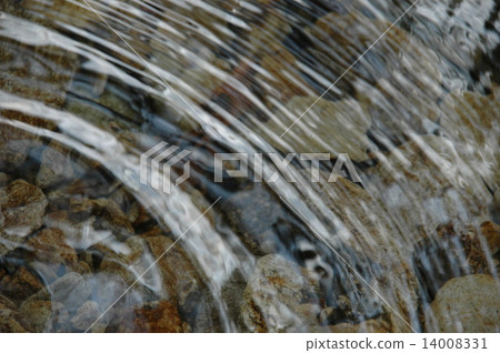 旋流的水 14008331