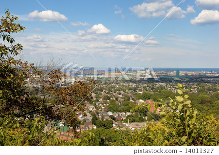 Panorama view of Hamilton, Canada. 14011327