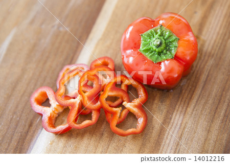 Vegetable paprika / peppers Simple · tree · brown 14012216