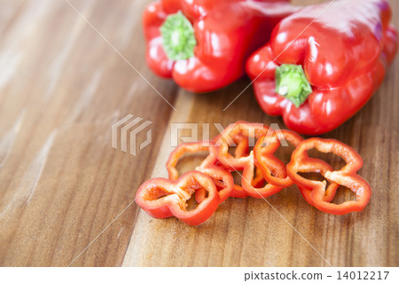 Vegetable paprika / peppers Simple · tree · brown Vegetable paprika / peppers Simple · tree · brown 14012217