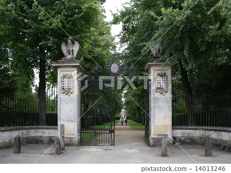UK Cambridge Cambridge University Kings College Gate University School 14013246