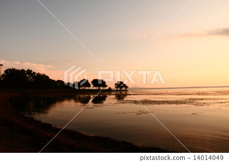 Sunset 13 Sunset 13 14014049