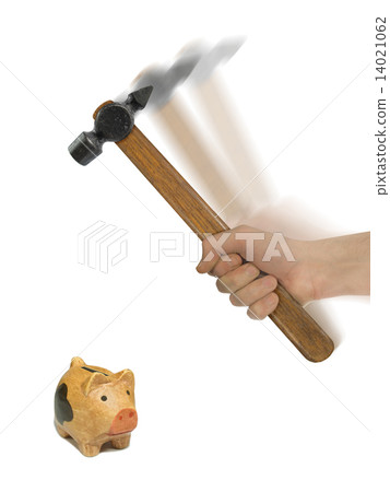 Moneybox and hammer in hand 14021062