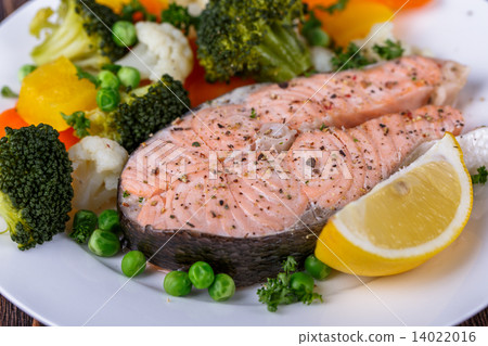 Steamed salmon Steamed salmon 14022016