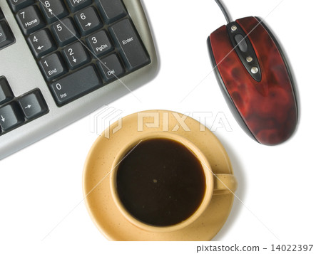 Keyboard, mouse, coffee cup 14022397
