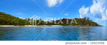 Panorama of tropical island at Seychelles Panorama of tropical island at Seychelles 14023498