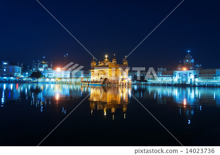 Golden Temple at night. Amritsar. India 14023736
