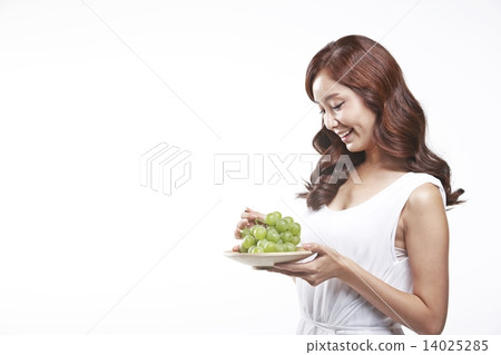 Lifestyle women 14025285