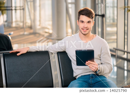 Handsome man in the airport 14025790