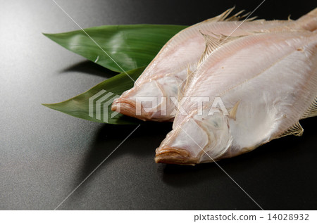 Etekarei Etekarei 14028932