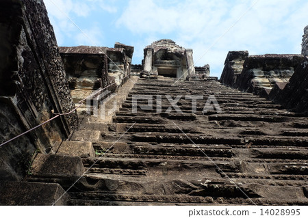 Stone stairs Stone stairs 14028995