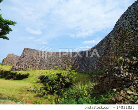 Castle wall of Nakijin castle ruins 14031825