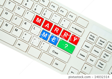 Wording Marry Me on computer keyboard isolated on white backgrou 14032314