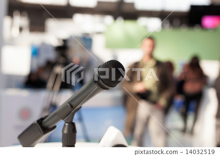 Microphone in focus against blurred background Microphone in focus against blurred background 14032519