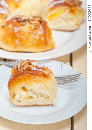 sweet bread donut cake sweet bread donut cake 14032621