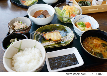 Delicious Japanese breakfast 14034870