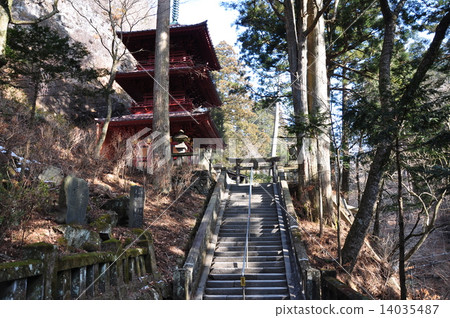 Haruna Shrine 4 14035487