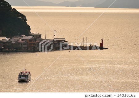 在Ine的Funaya 14036162