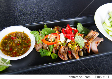 Boiled pork with lime, garlic and chili sauc Boiled pork with lime, garlic and chili sauc 14039681