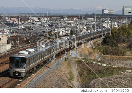 New commuter train JR West 225 series 14041900