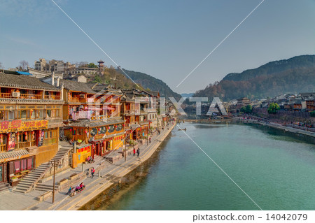 Fenghuang Ancient Town 14042079