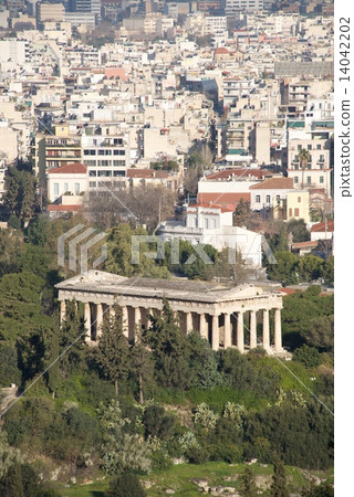 Temple of Hephaistos in park beside suburbs Temple of Hephaistos in park beside suburbs 14042202