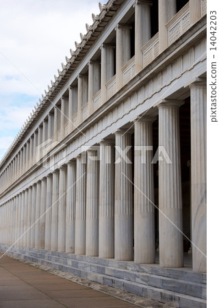 Two marble colonnades of Stoa of Attalos 14042203