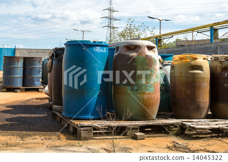 Several barrels of toxic 14045322