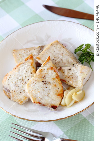 Mekaki steak 14046446