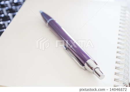 Close up notebook with pen Close up notebook with pen 14046872