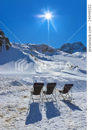 Mountains ski resort - Innsbruck Austria Mountains ski resort - Innsbruck Austria 14049501