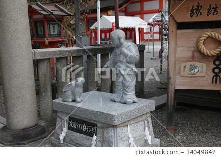 Yasaka Shrine Mr. Oguro and White Rabbit Yasaka Shrine Mr. Oguro and White Rabbit 14049842
