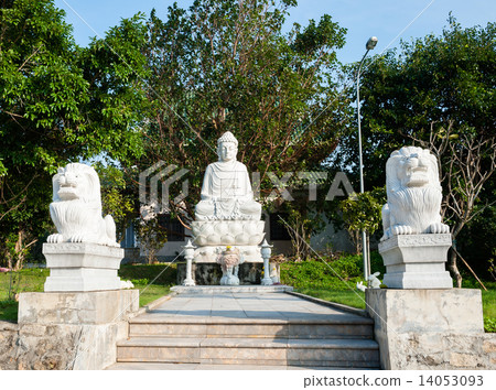 The statue of buddha with Lions Linh Ung Pagoda, Da Nang, Vietnam 14053093