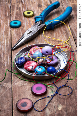 crafts with beads crafts with beads 14053297