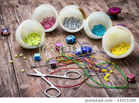 crafts with beads crafts with beads 14053299