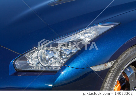 藍色汽車車燈藍色日本汽車的車燈 藍色汽車車燈藍色日本汽車的車燈 14053302