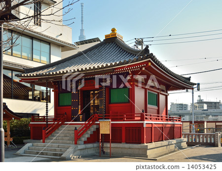 Walking in Asakusa: Komagatado 14053425