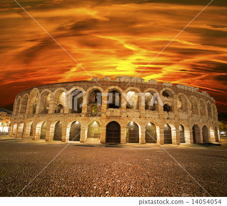 Arena of Verona at Sunset - Italy Arena of Verona at Sunset - Italy 14054054