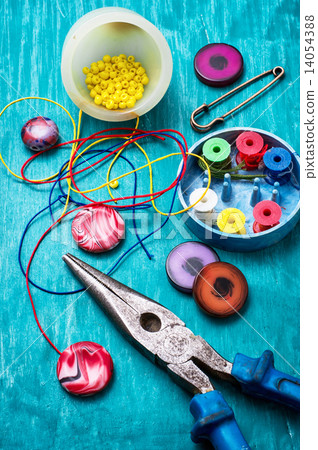 crafts with beads crafts with beads 14054388