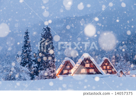 白川鄉在嚴冬 14057375